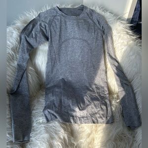 Lululemon Long-Sleeve Swiftly Tech size 2